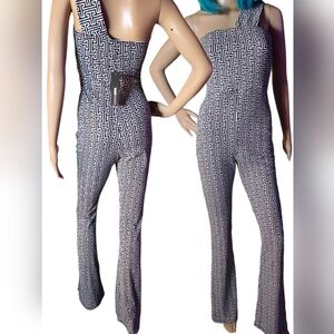 Fashion Nova Size M Ribbed Geometric Print One Shoulder Flare Jumpsuit NWT